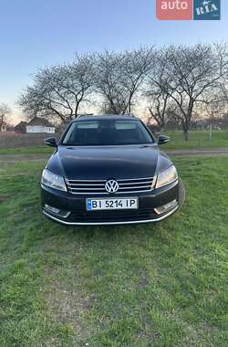 Универсал Volkswagen Passat 2012 в Миргороде