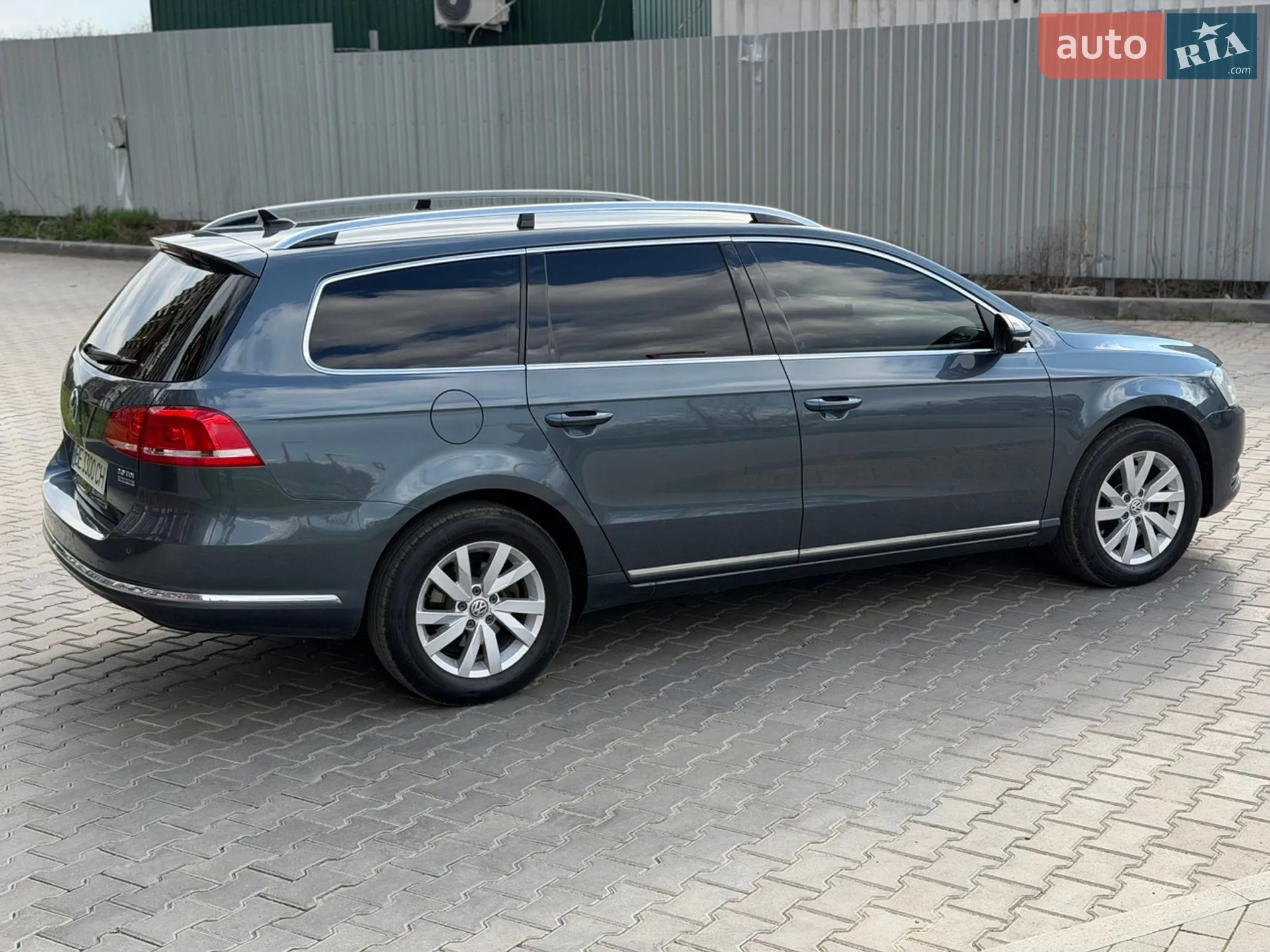 2012 Volkswagen Passat - мініатюра 3
