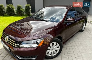Седан Volkswagen Passat 2013 в Львове