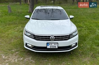 Седан Volkswagen Passat 2018 в Дніпрі