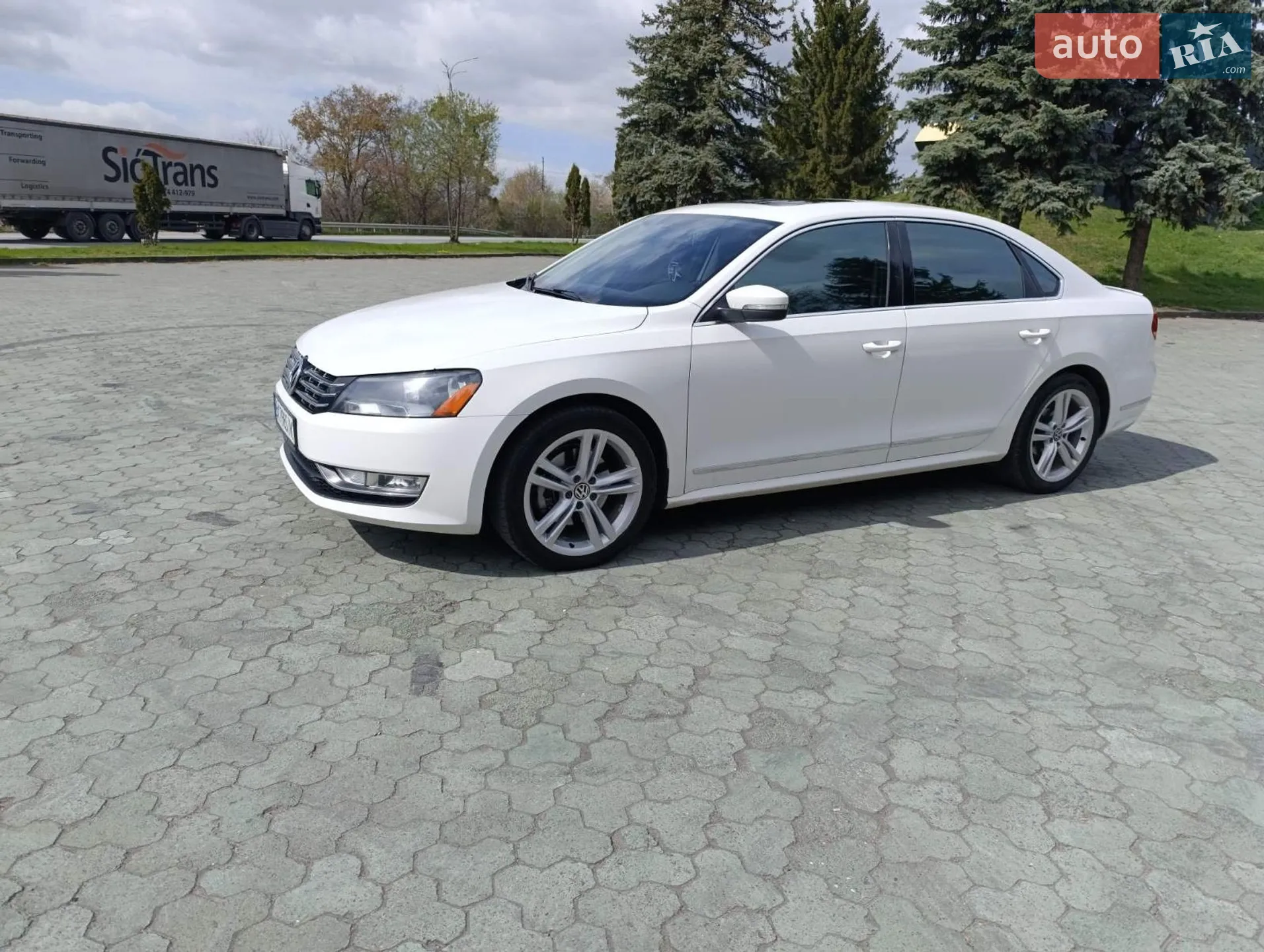 2012 Volkswagen Passat - мініатюра 2