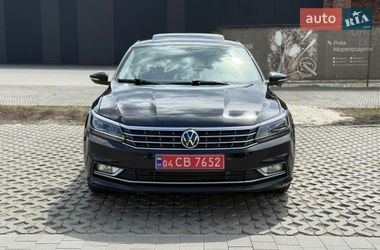 Седан Volkswagen Passat 2015 в Хмельницком