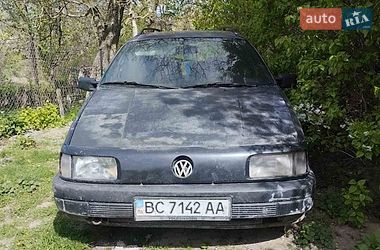 Универсал Volkswagen Passat 1989 в Бродах