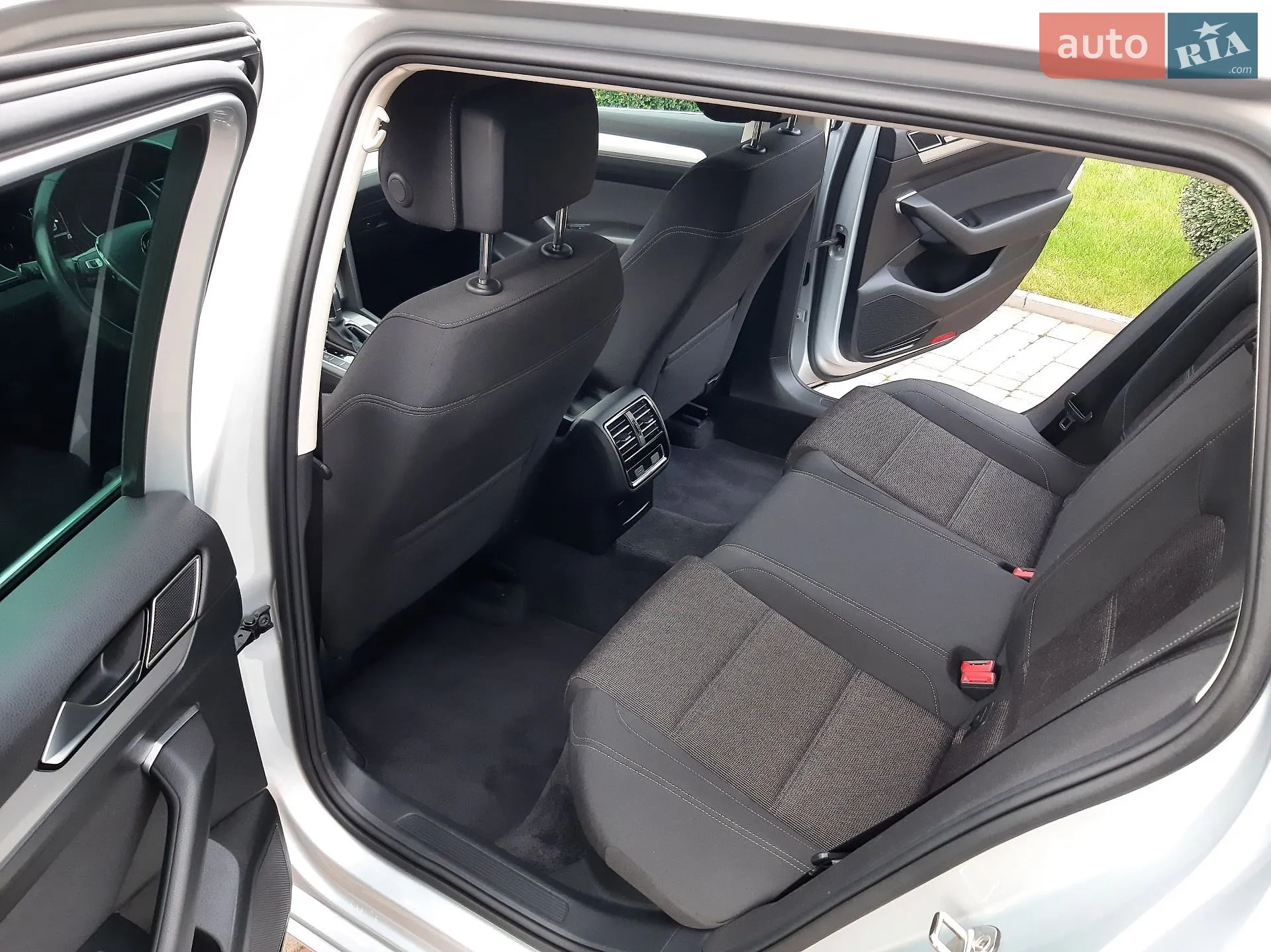 2016 Volkswagen Passat - мініатюра 19