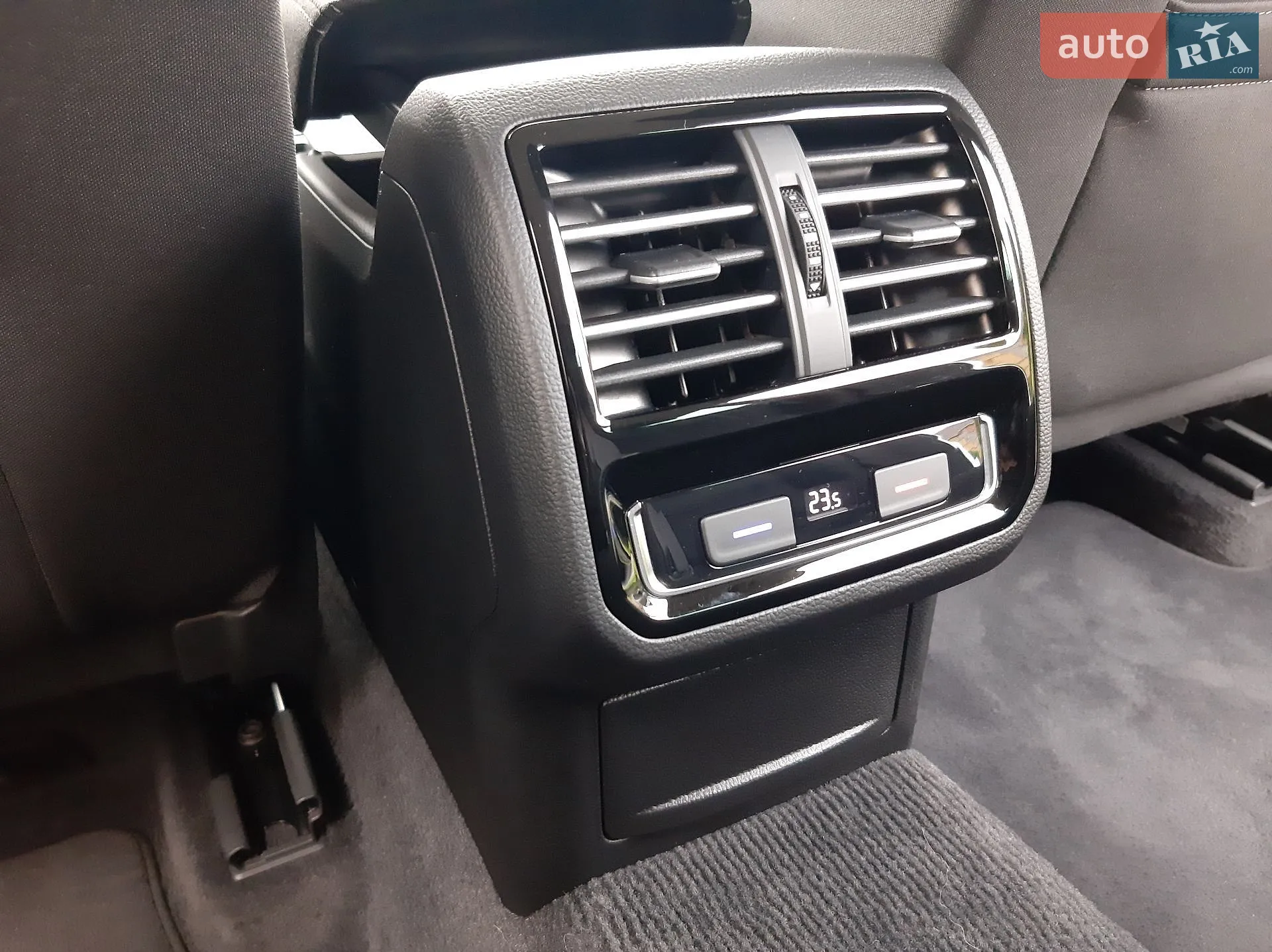 2016 Volkswagen Passat - мініатюра 23