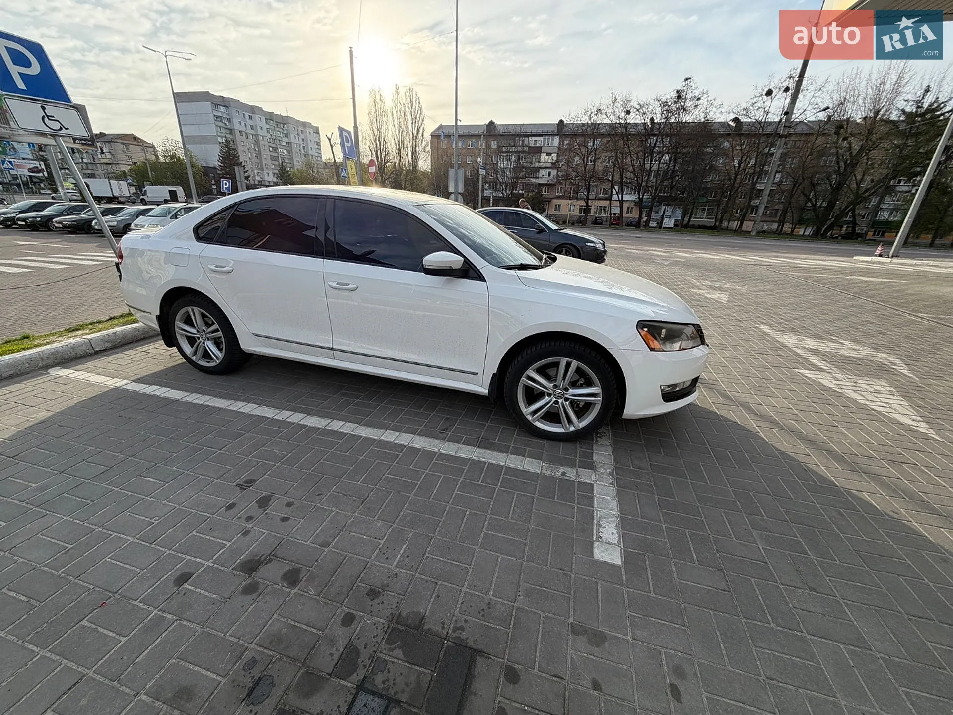 2014 Volkswagen Passat - мініатюра 2