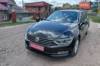 Универсал Volkswagen Passat 2016 в Сокале