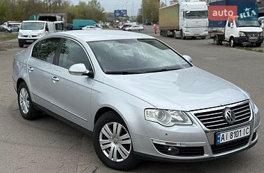 Седан Volkswagen Passat 2007 в Києві