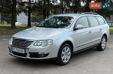 Универсал Volkswagen Passat 2006 в Ровно