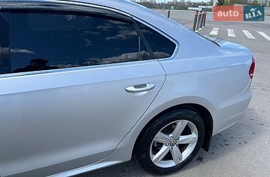 Седан Volkswagen Passat 2011 в Харькове