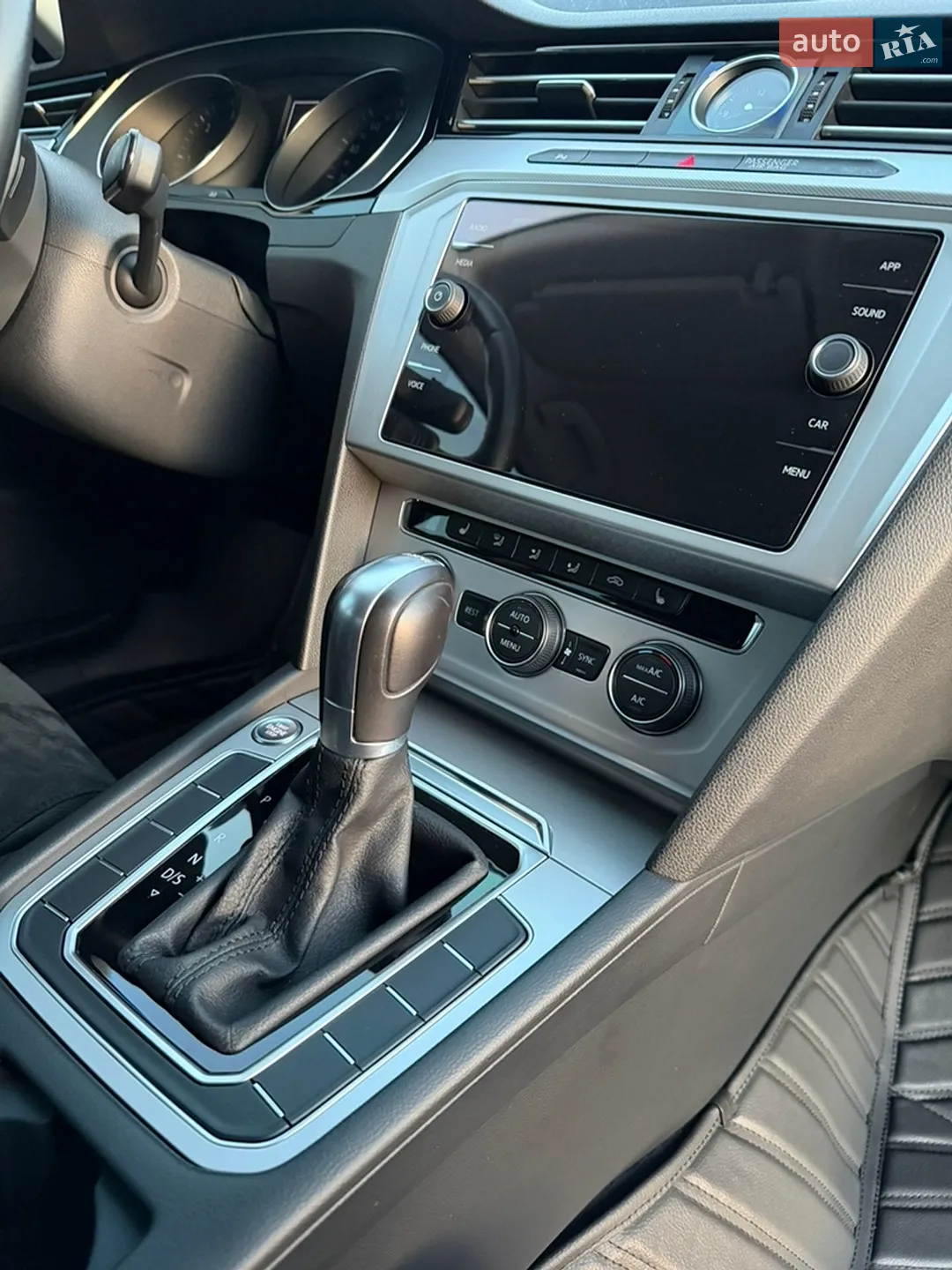 2018 Volkswagen Passat - мініатюра 11