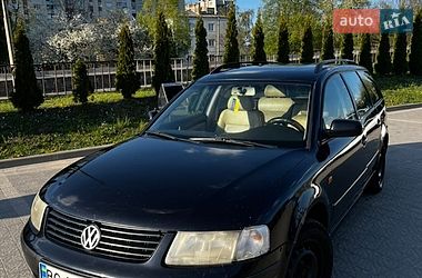 Универсал Volkswagen Passat 1999 в Дрогобыче