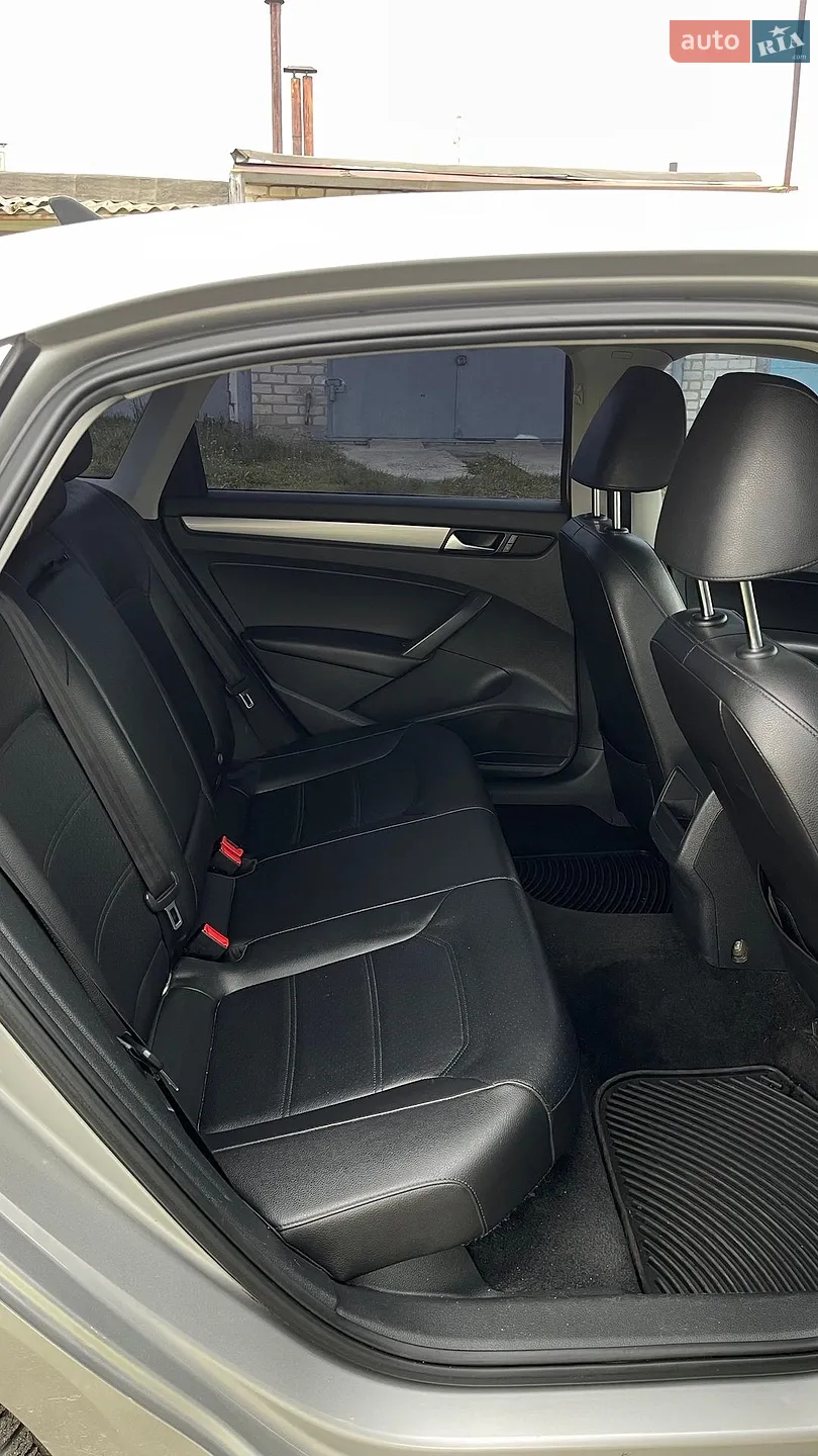 2013 Volkswagen Passat - мініатюра 12