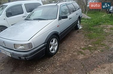 Універсал Volkswagen Passat 1992 в Харкові