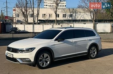 Універсал Volkswagen Passat 2019 в Одесі