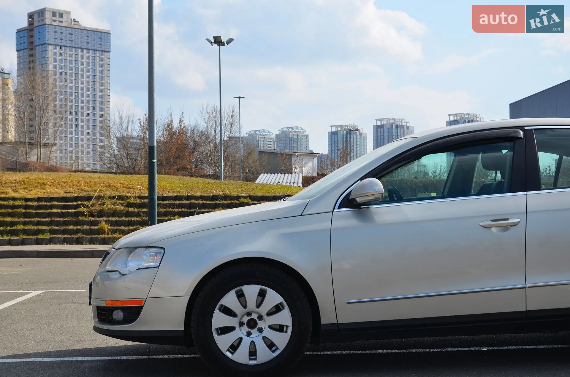 2010 Volkswagen Passat - мініатюра 5