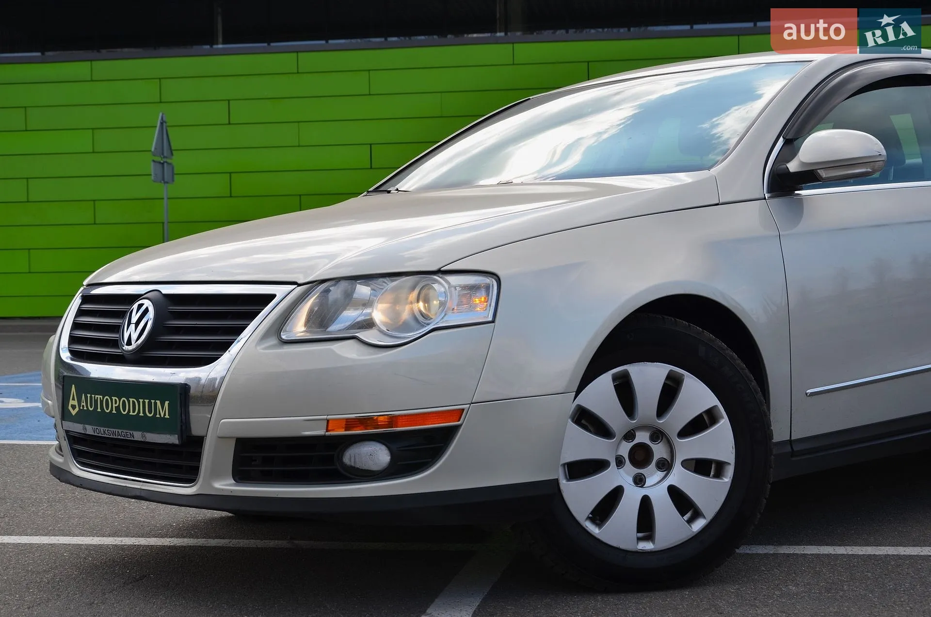 2010 Volkswagen Passat - мініатюра 19