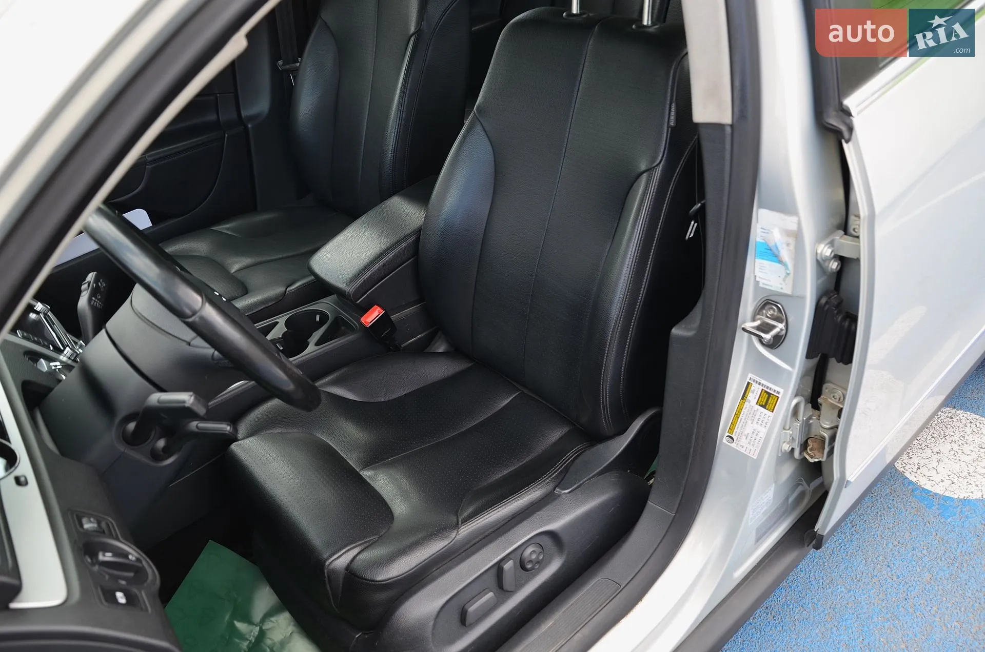 2010 Volkswagen Passat - мініатюра 25