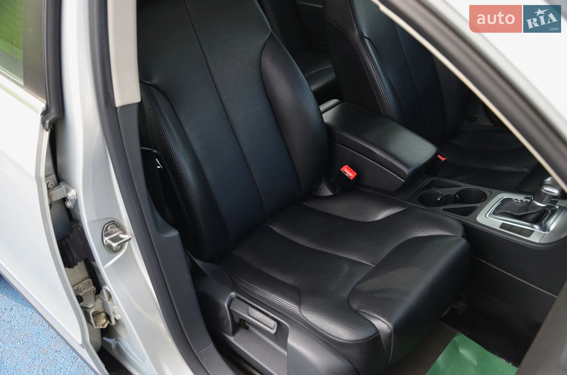 2010 Volkswagen Passat - мініатюра 41