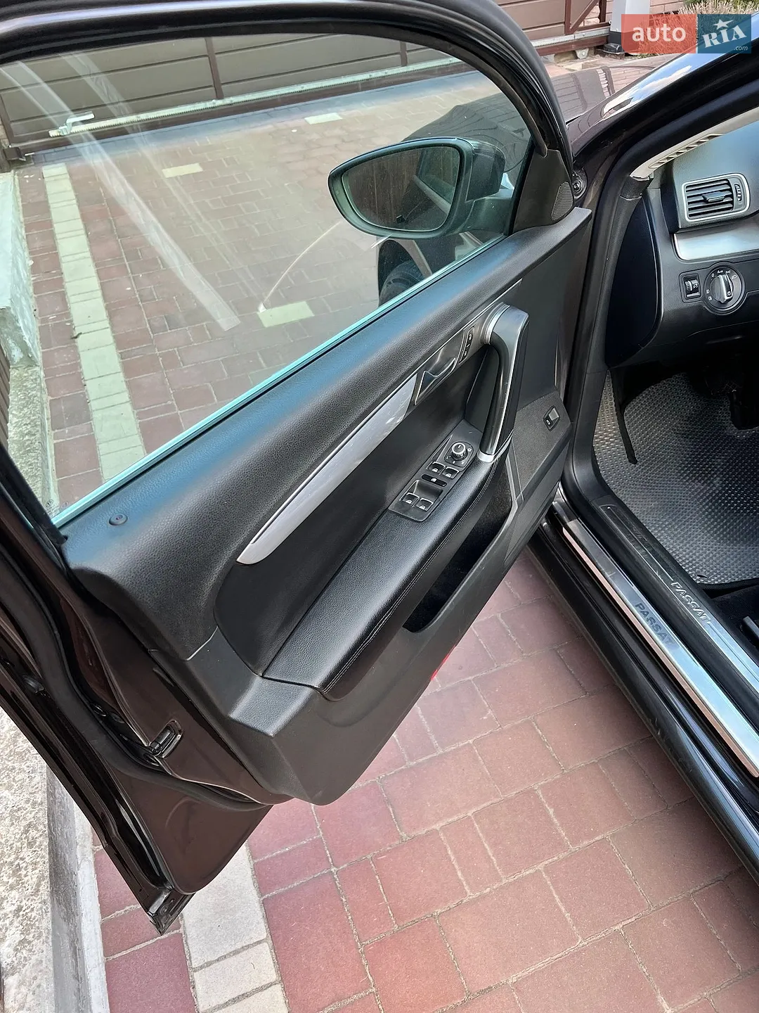 2011 Volkswagen Passat - мініатюра 16