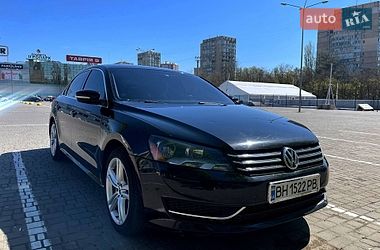 Седан Volkswagen Passat 2013 в Одессе
