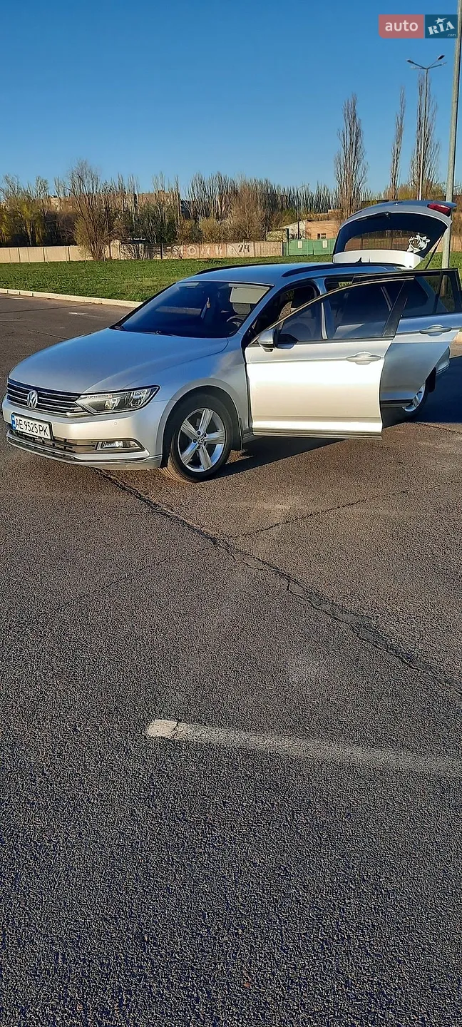 2015 Volkswagen Passat - мініатюра 6