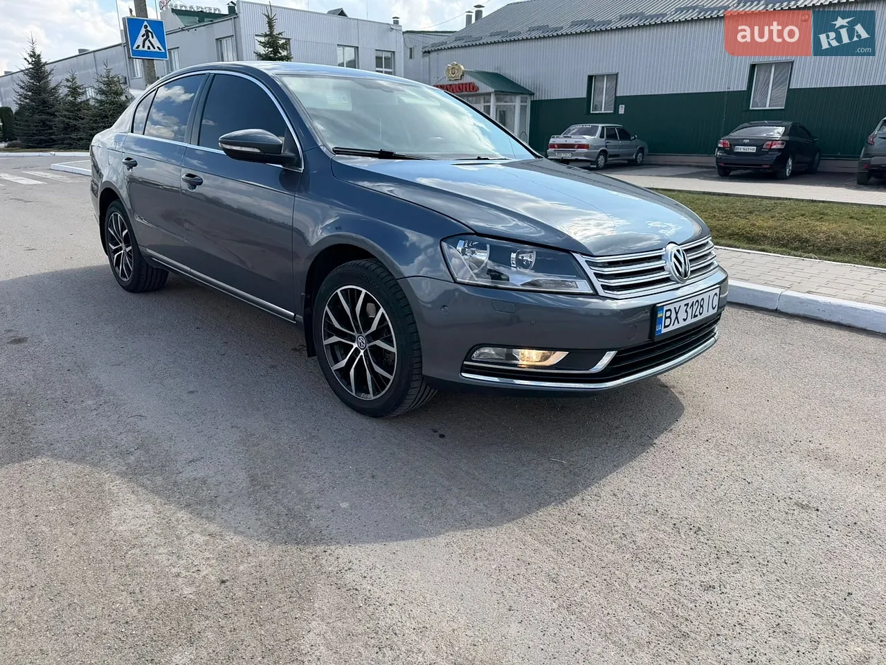 2010 Volkswagen Passat - мініатюра 11
