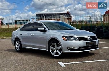 Седан Volkswagen Passat 2015 в Києві