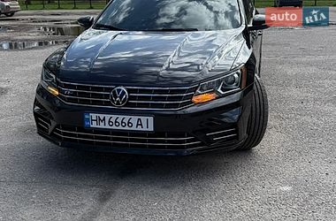 Седан Volkswagen Passat 2018 в Сумах