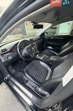 Седан Volkswagen Passat 2011 в Вышгороде