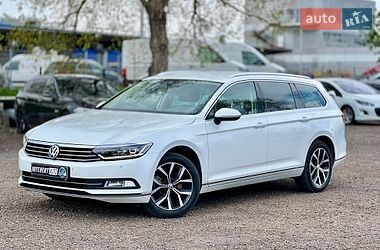 Универсал Volkswagen Passat 2018 в Киеве