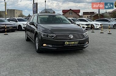 Универсал Volkswagen Passat 2017 в Ивано-Франковске