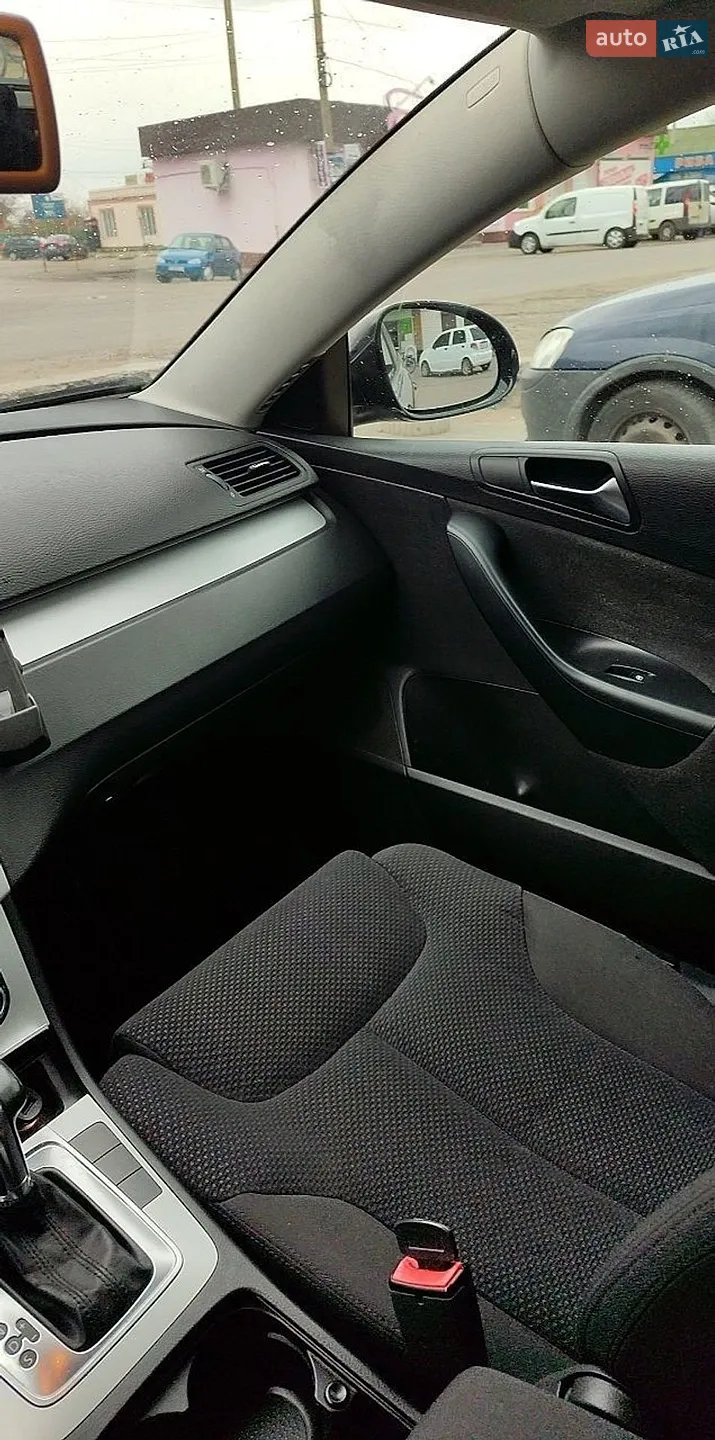 2010 Volkswagen Passat - мініатюра 13