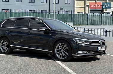 Універсал Volkswagen Passat 2015 в Полтаві