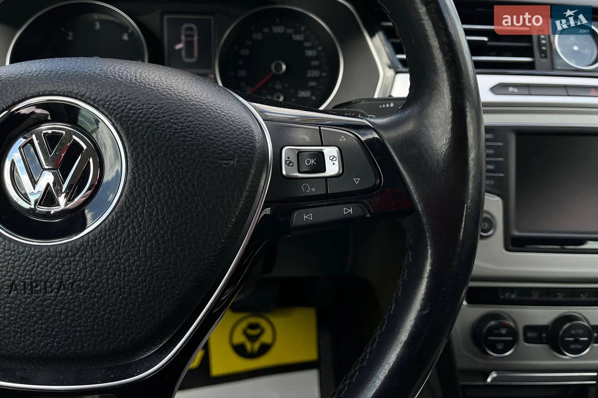2015 Volkswagen Passat - мініатюра 10