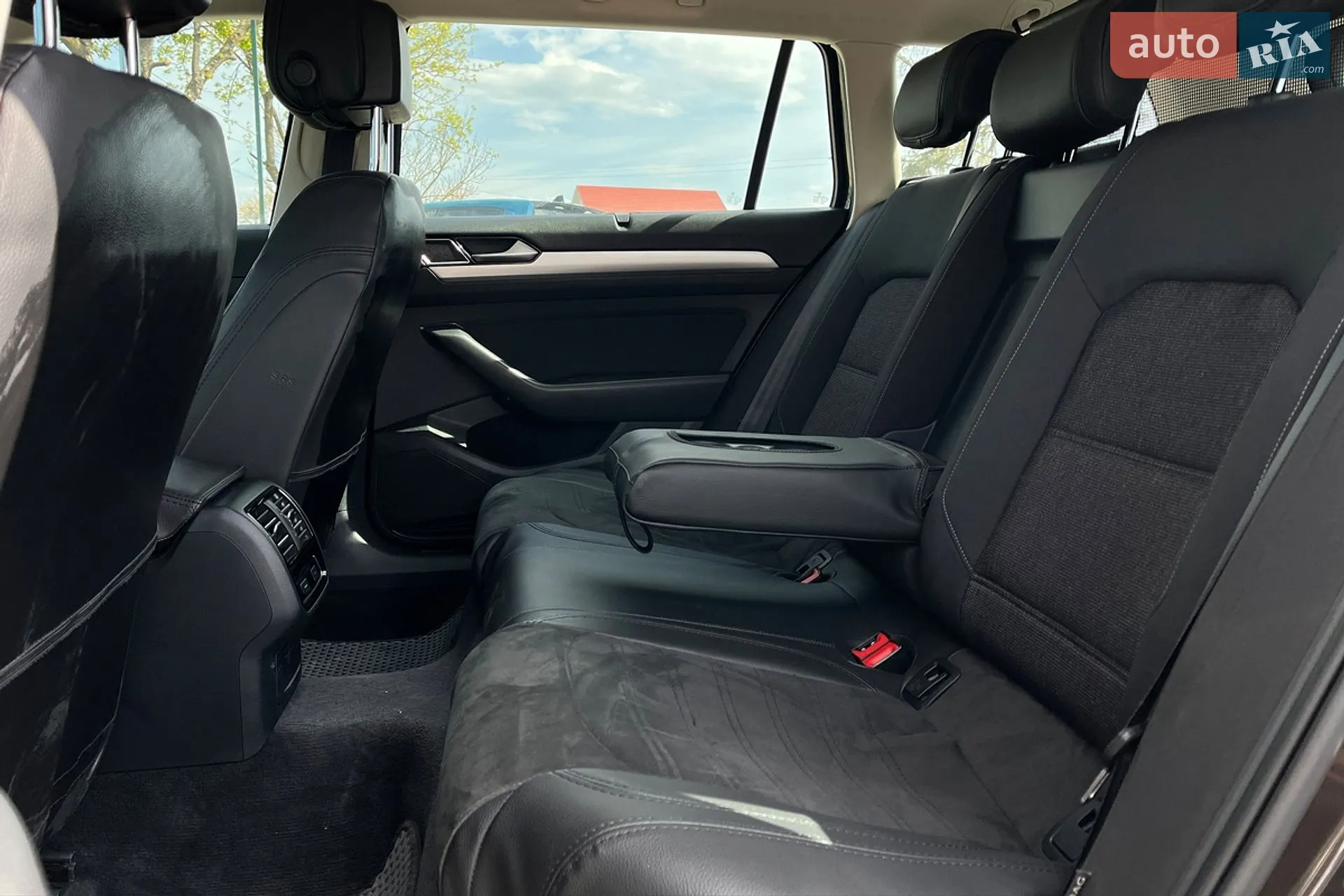2015 Volkswagen Passat - мініатюра 20
