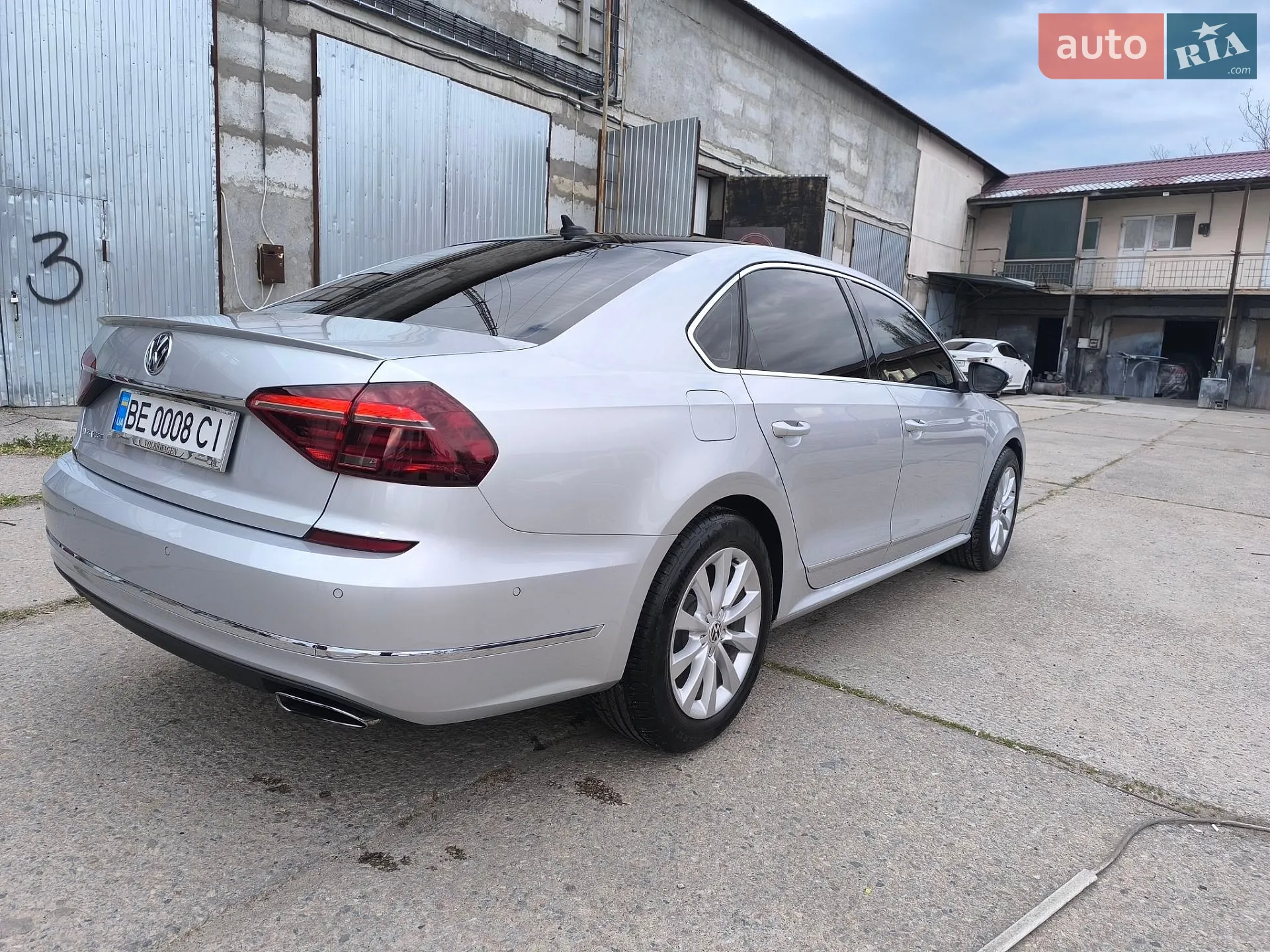 2017 Volkswagen Passat - мініатюра 3