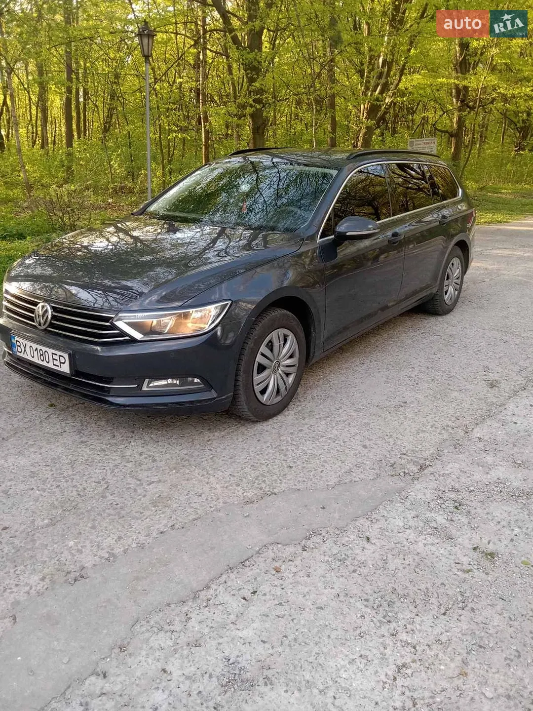 2016 Volkswagen Passat - мініатюра 2