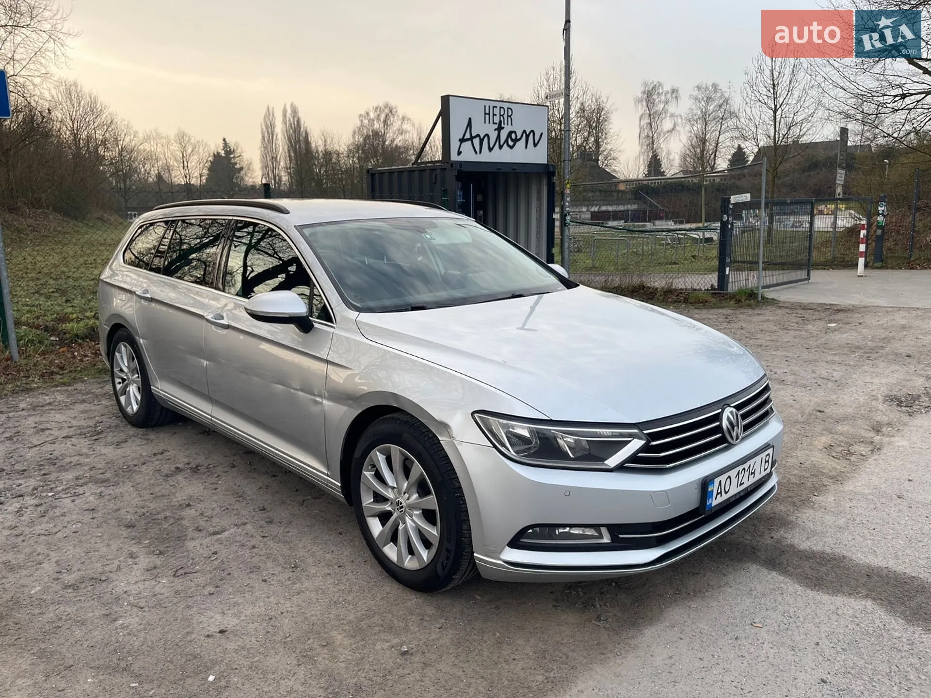 2016 Volkswagen Passat - мініатюра 3