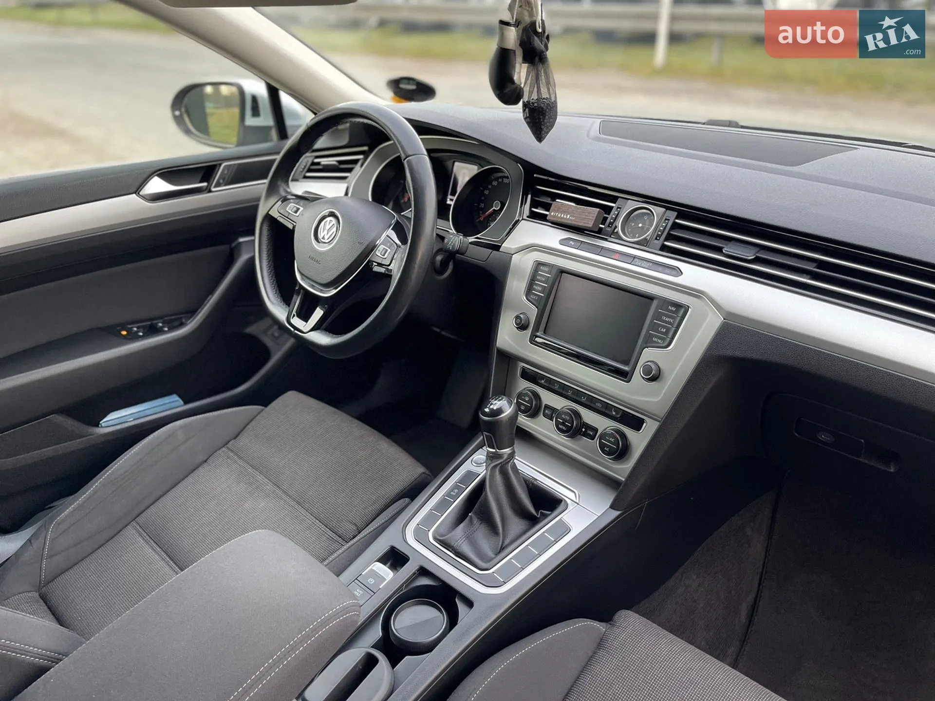 2016 Volkswagen Passat - мініатюра 10