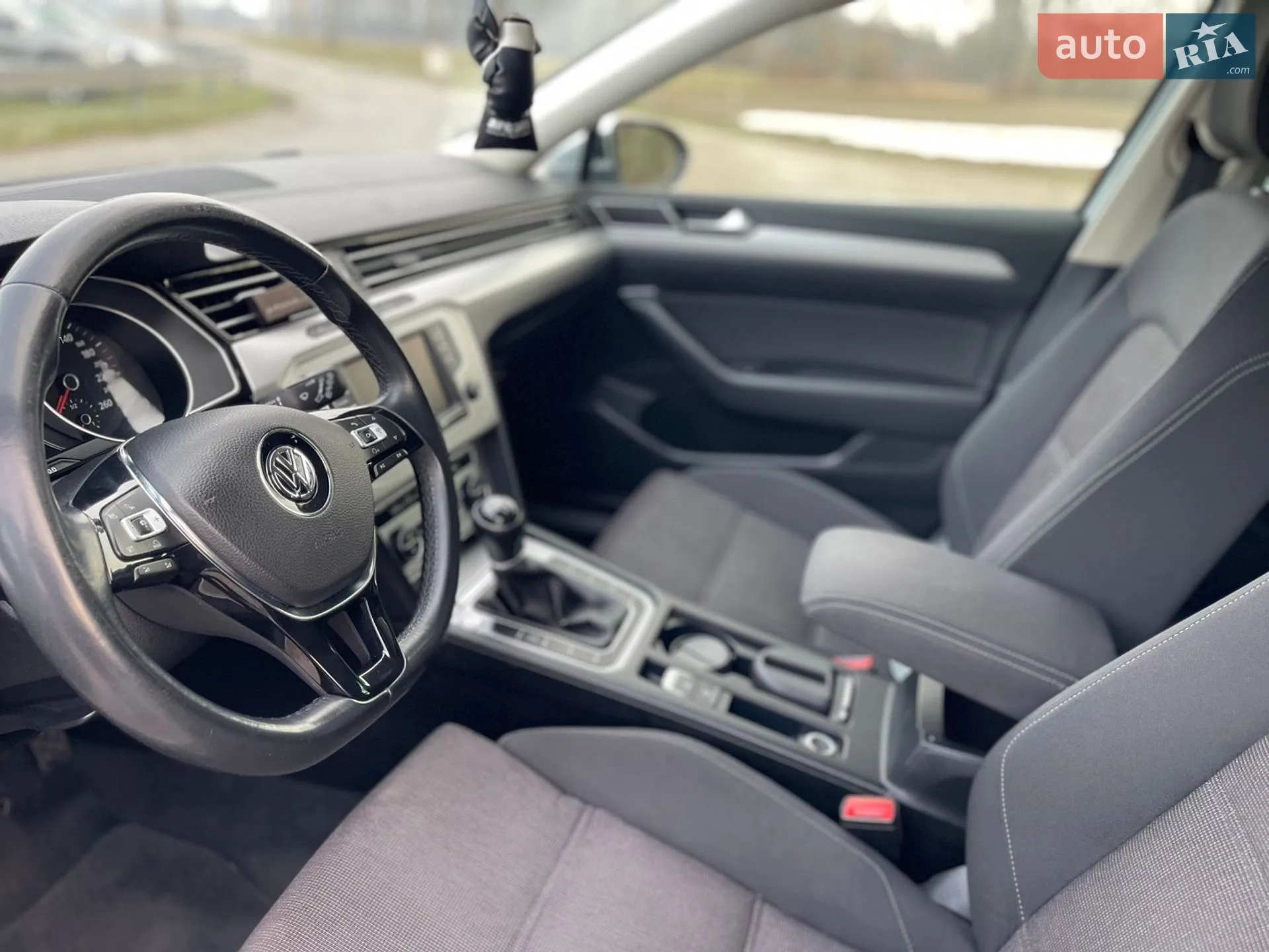 2016 Volkswagen Passat - мініатюра 19