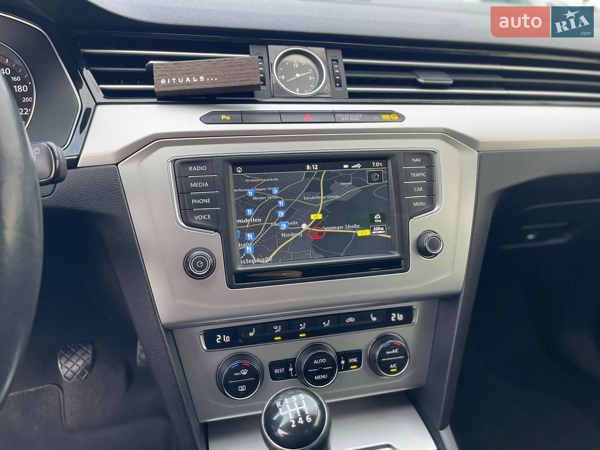 2016 Volkswagen Passat - мініатюра 21