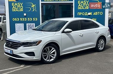 Седан Volkswagen Passat 2020 в Киеве