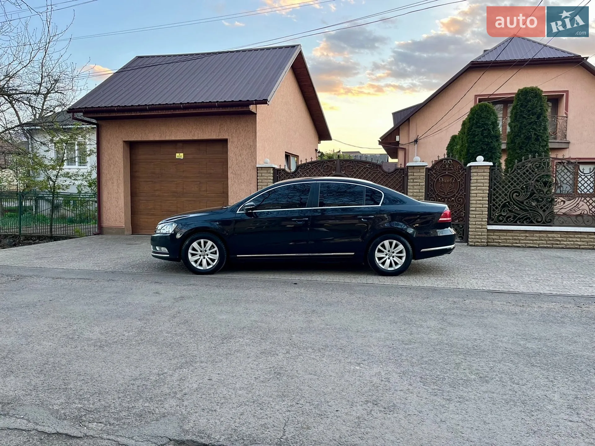 2011 Volkswagen Passat - мініатюра 2