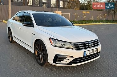 Седан Volkswagen Passat 2018 в Полтаве