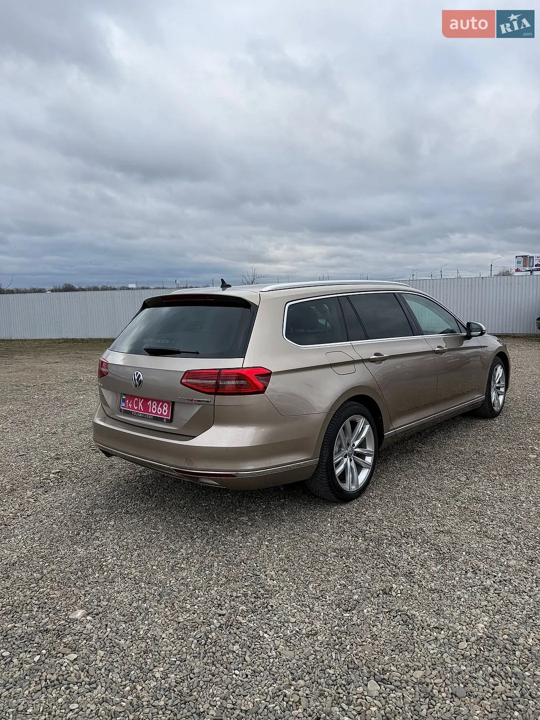 2016 Volkswagen Passat - мініатюра 3