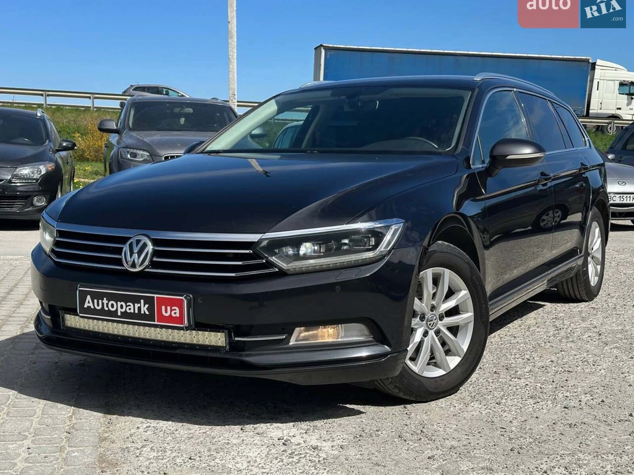 2016 Volkswagen Passat - мініатюра 24