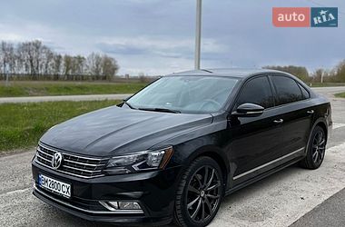 Седан Volkswagen Passat 2016 в Соснице