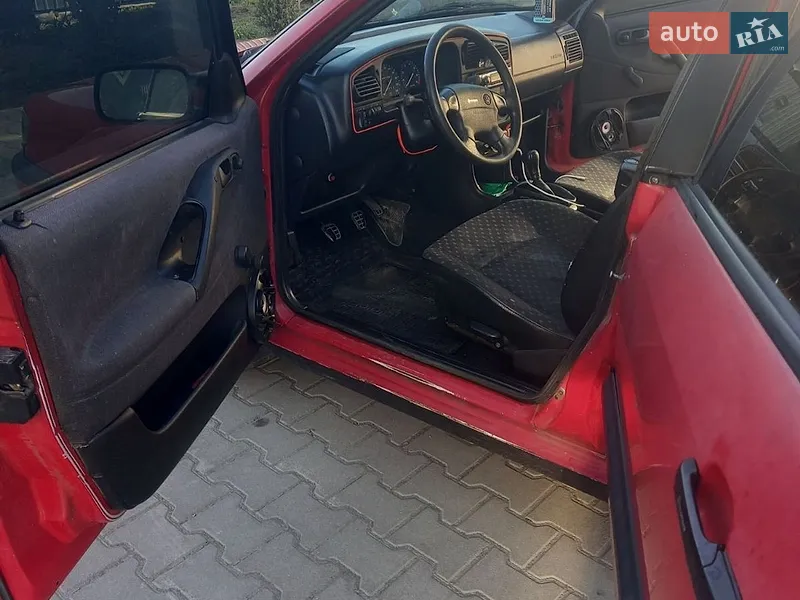 Volkswagen Passat 1993 VIN WVWZZZ3AZRB051559 фото оголошення 11 з 37