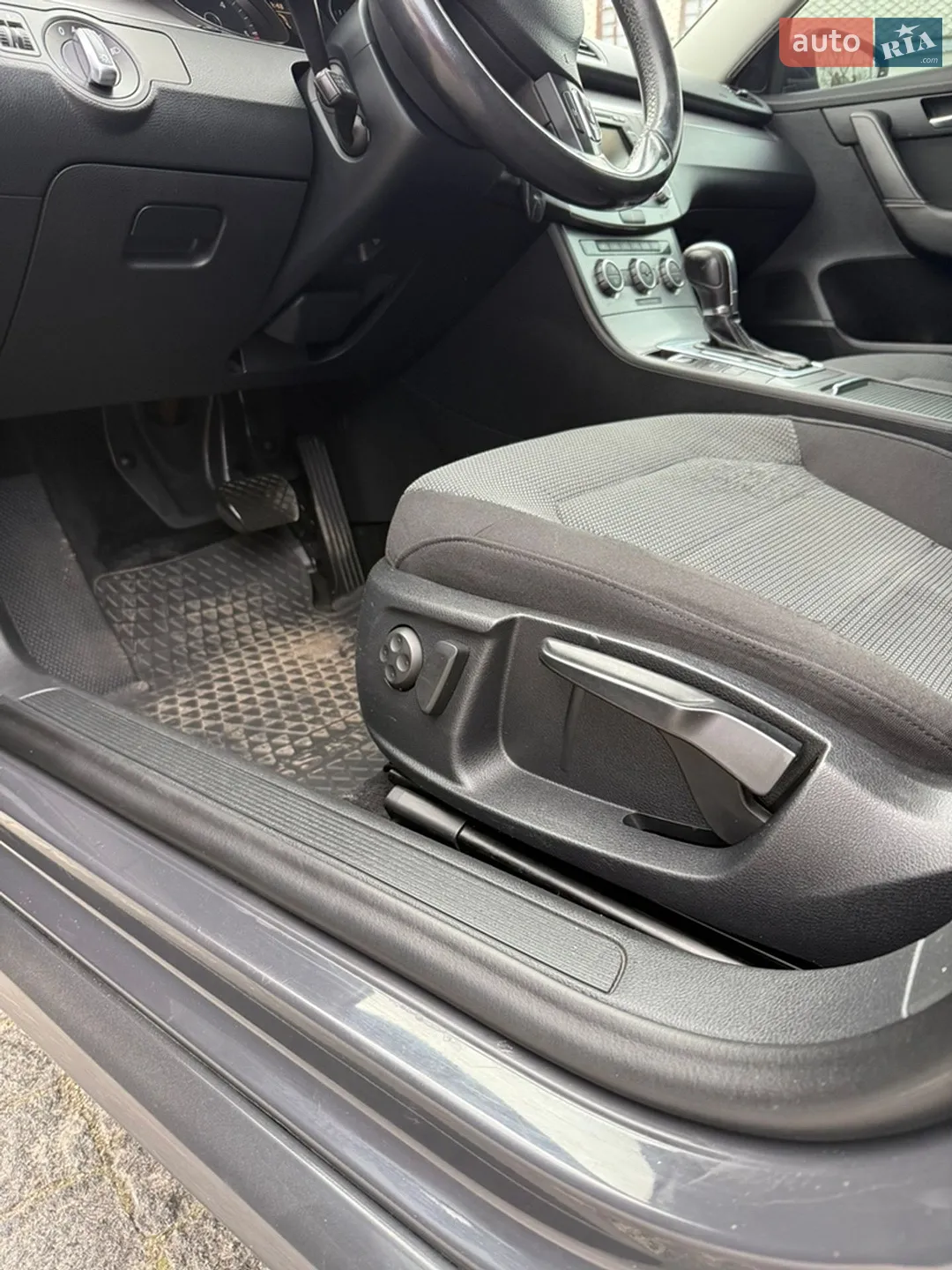 2013 Volkswagen Passat - мініатюра 31